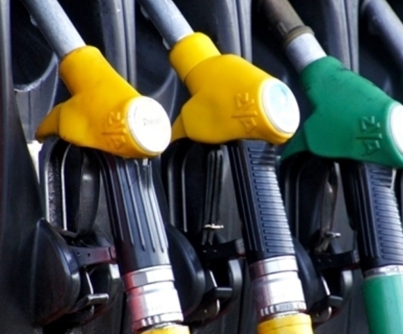 国内油价年内第五涨要来了：加满一箱油要多花10.5元！-图1